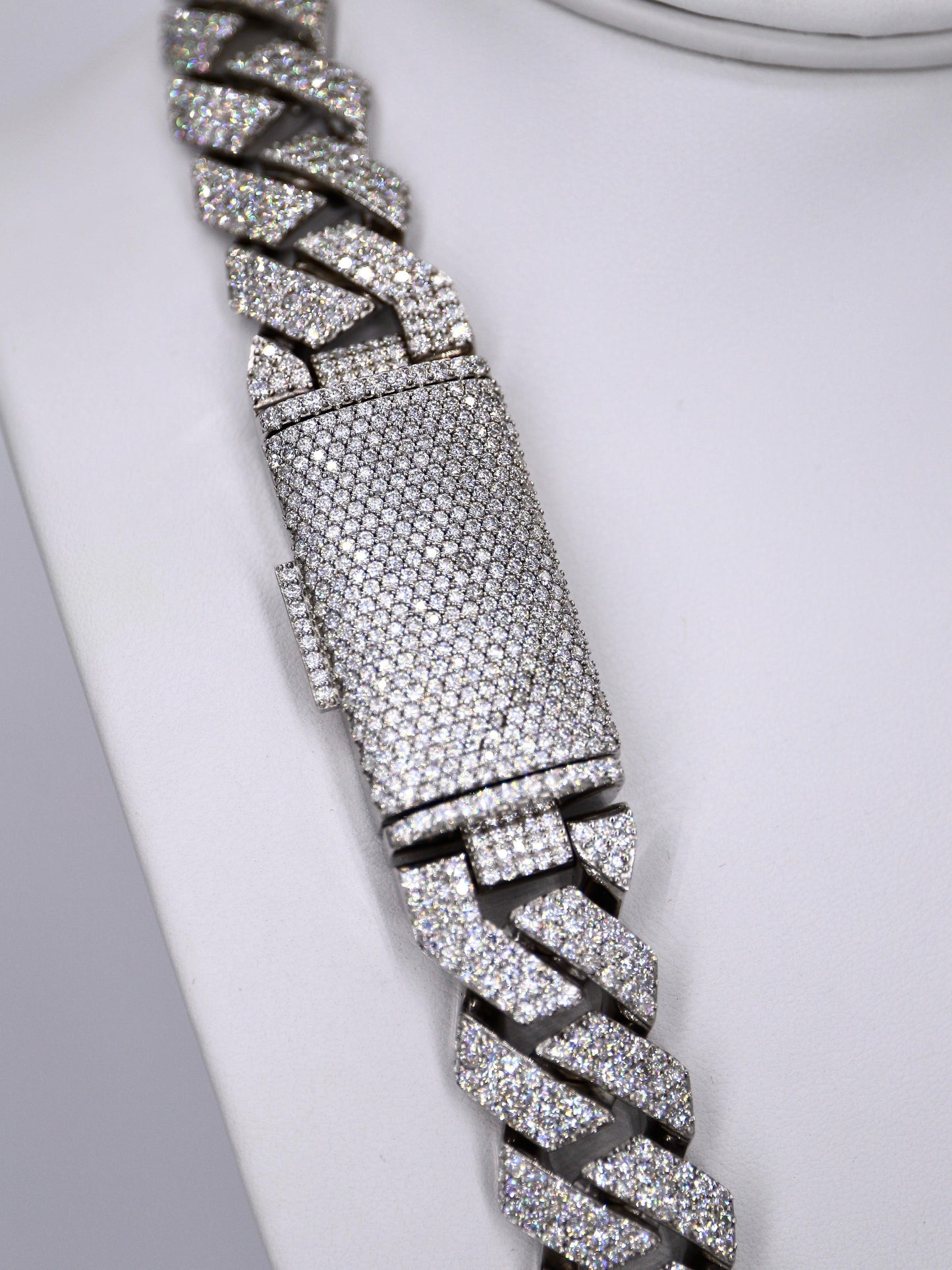 3 Row Curved VVS Moissanite Diamond 18MM Cuban