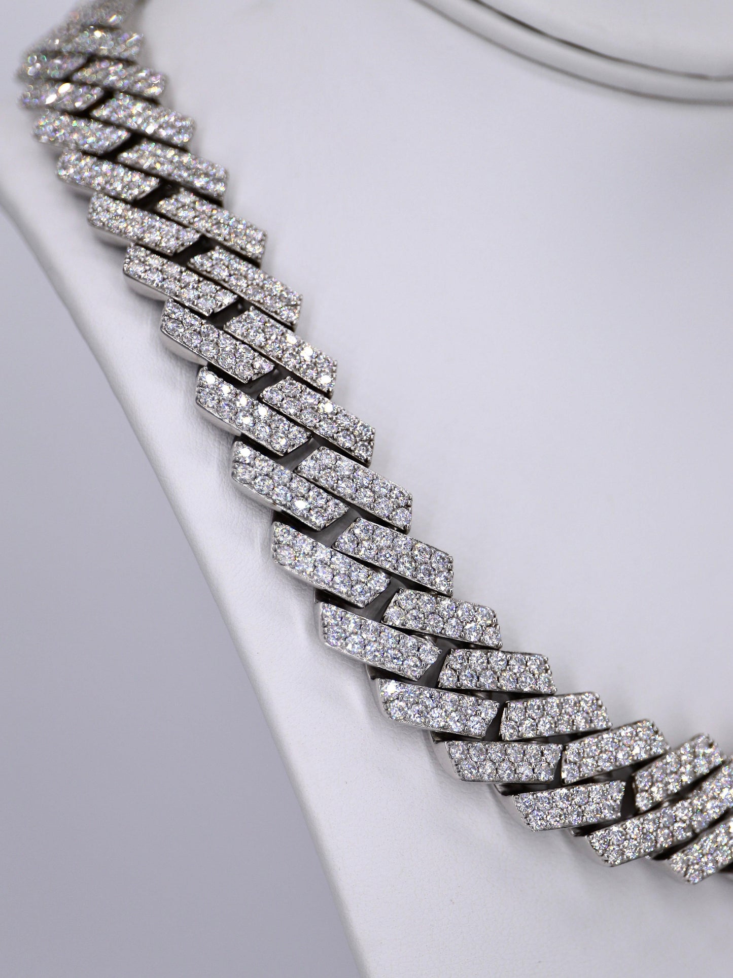 2 Row VVS Moissanite Diamond 18MM Cuban