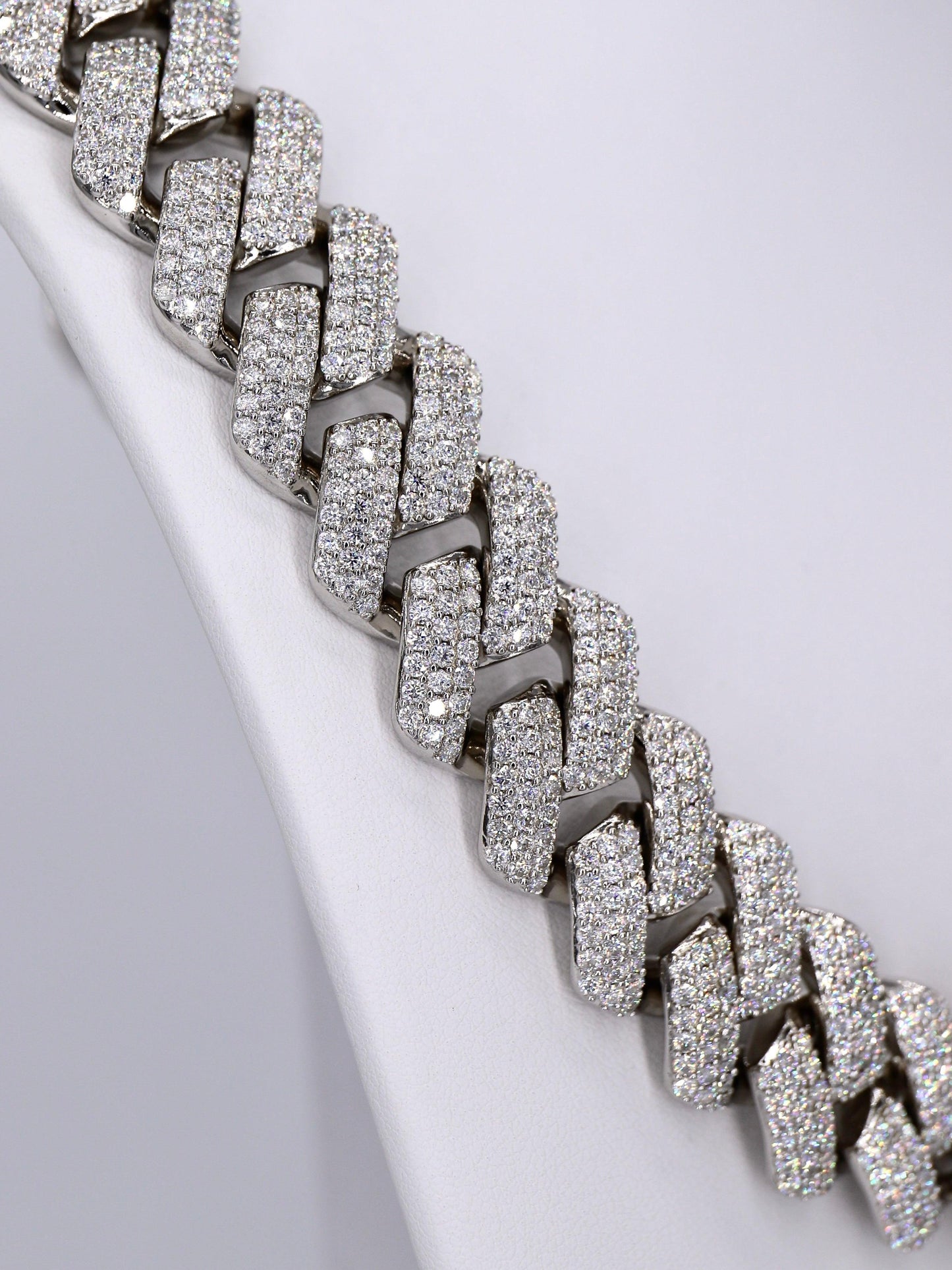 3 Row Rounded VVS Moissanite Diamond 20MM Cuban